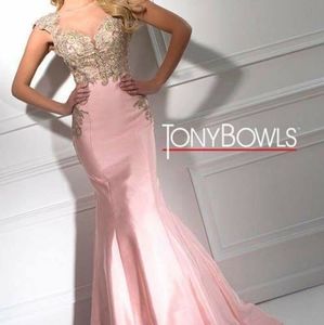 Prom,pageant gown